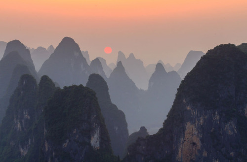 softwaring:  Sunset at Xingping James Bian 