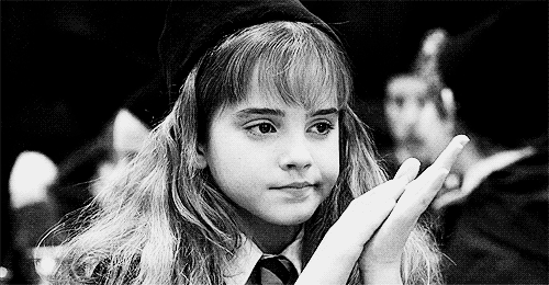 por-la-reconchetuponi:  labibliofeteria:  La educación: antes y ahora  Ohhh pero