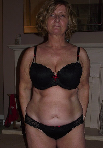 Nothing like a thick bodied granny in her adult photos