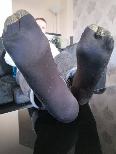 Socklad7 on Tumblr: Boss just got home and his gold toes stink of ...