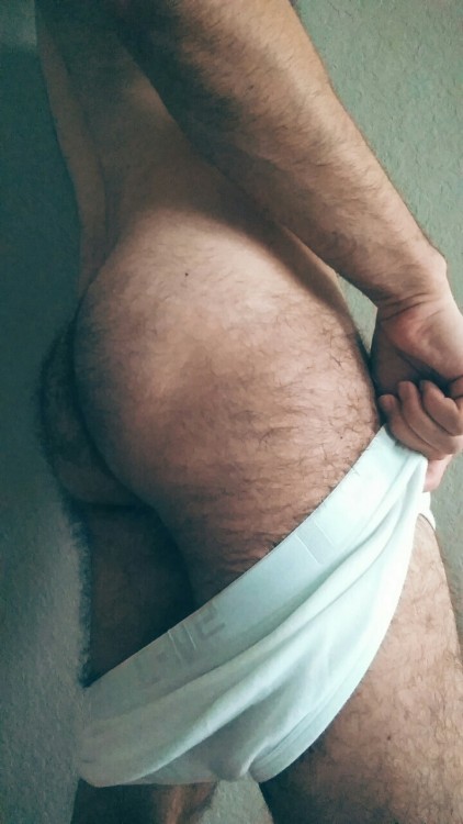 neverenoughscruff:  Just making up for no more nudes in Playboy