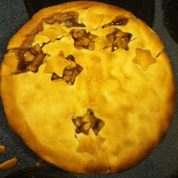 Squidbiscuit:  Mom Made Apple Pie With Falling Stars….I Believe Tumblr Would Classify