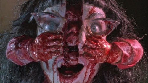 diaryofhorror:Dead Alive - Braindead - Peter Jackson 1992