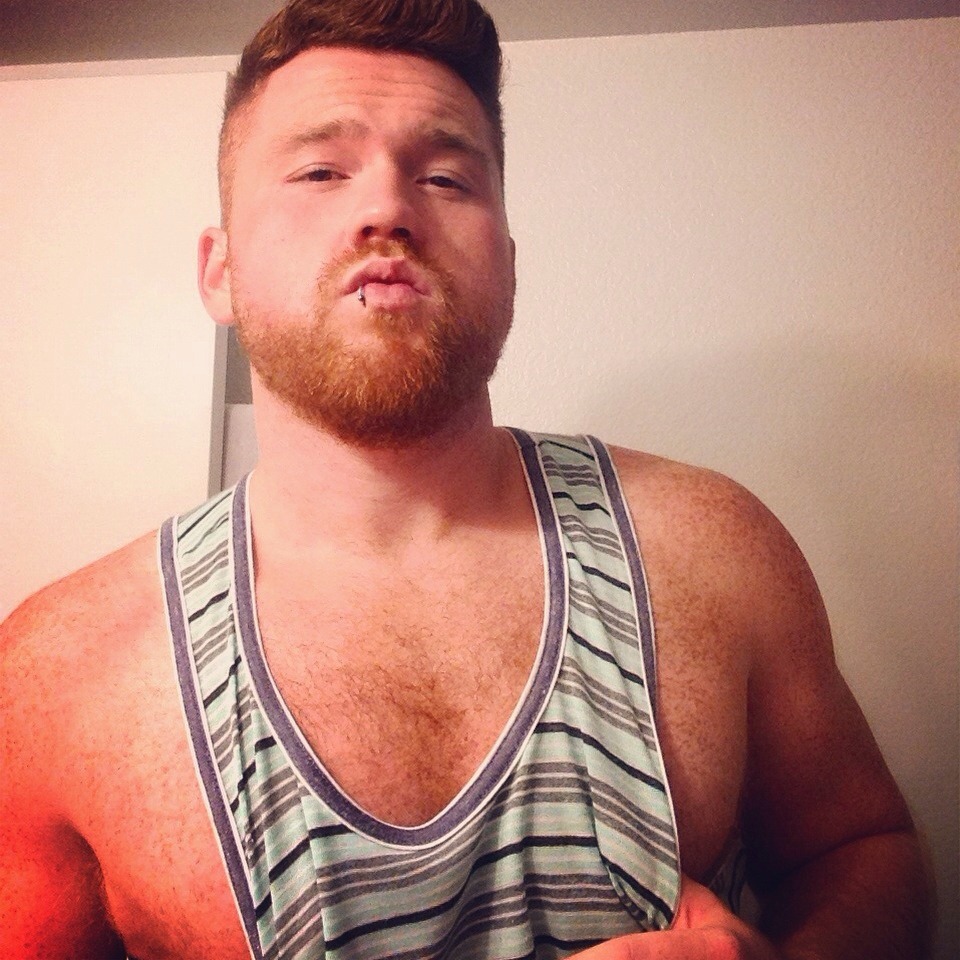 thegingerium:  cranky-t:  dirtayeginge:  Having a little chest love this morning.