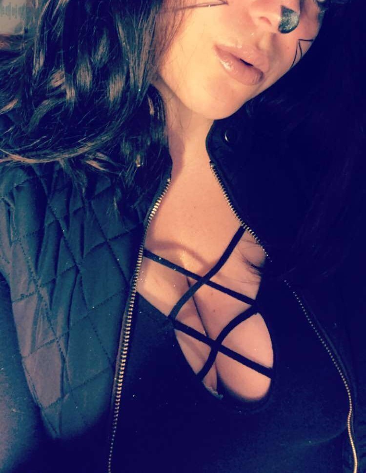 pandagirl-sarah: Went to a Halloween party for a little while after work yesterday