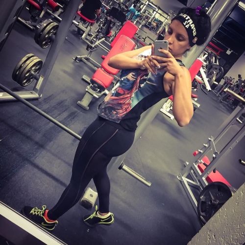 Quitters ever win, Winners never quit.  #4WeeksOut #npc #bikini #fitness #gym by missmeena1