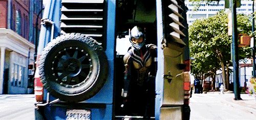 luke-skywalker:  Ant man and the Wasp: Hello Kitty’s attack