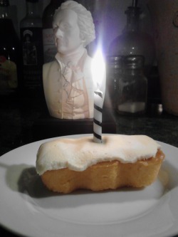 milvertons:  There was cake mix but no frosting so here enjoy this butterscotch krimpet. Happy birthday, doofus lord.   :&rsquo;)  I love it.