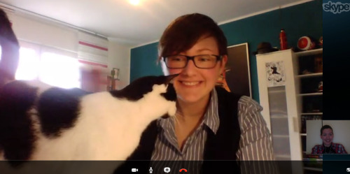 if u ever wondered what 2 lesbian pals skyping looked like this is it
