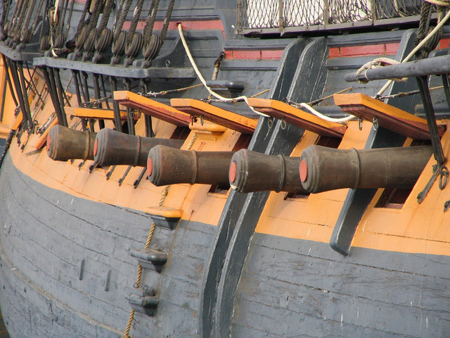 jade-cooper:  HMS Surprise (former HMS Rose), replica, built in 1970, sold to 20th