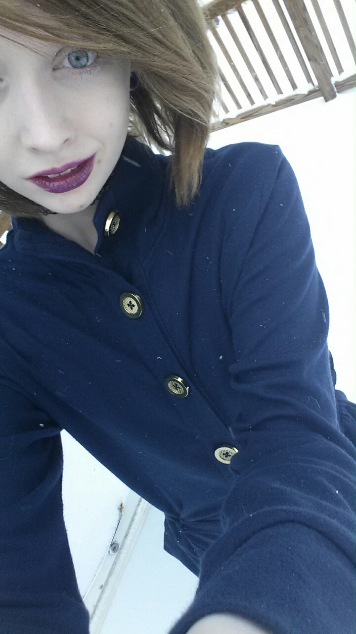 just-that-one-guy85:  taboolover01:  xcarleystarrx:  🌹I love this snow, I feel