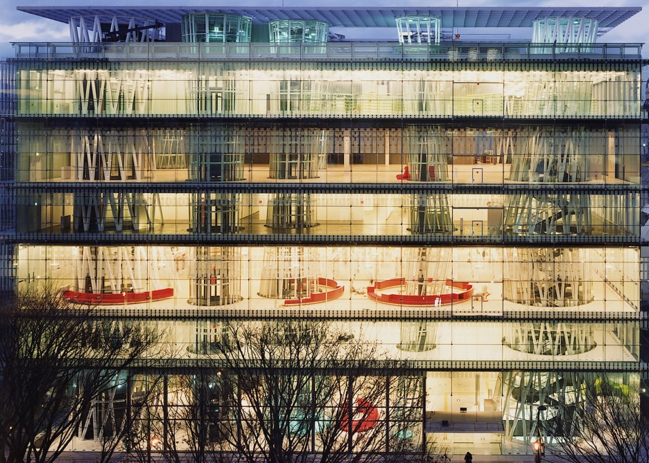baja-baja:    Toyo Ito, Sendai Mediatheque, 1995-2001Miyagi, Japan
