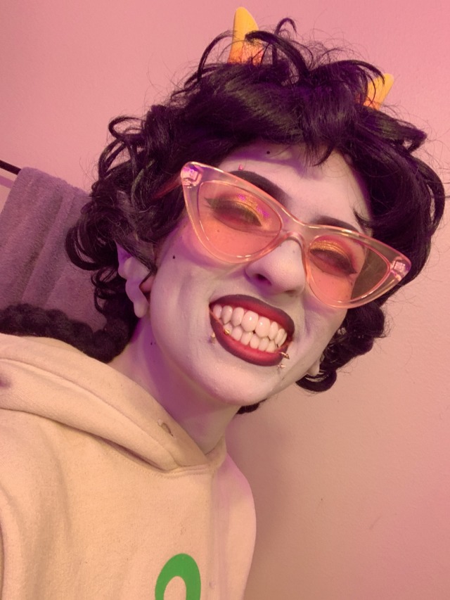 Meenah!!! 💞💞💞
Finally tried out my new facepaint from sunsetmakeup i like it! 
I have more detailed review on my tiktok
