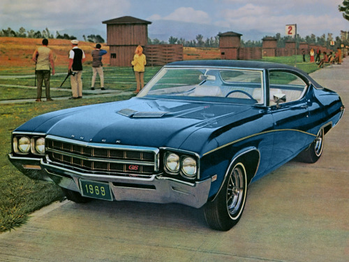 frenchcurious:Buick GS 1969. - source Rétro Passion Automobiles.