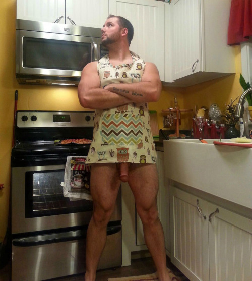 pantransman:  I would spend much more time in my kitchen if he was my assistant ;)