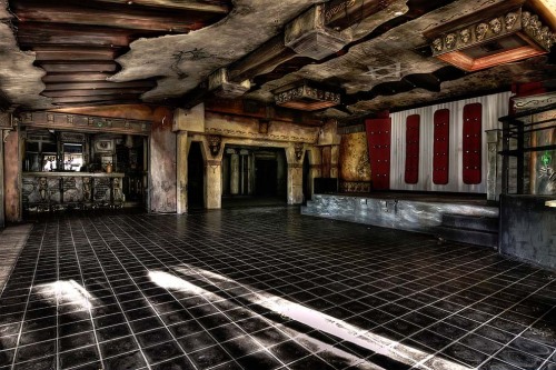 unexplained-events:  The House of 1,000 Ghosts This now abandoned building used to be a spooky themed restaurant in Belgium. T’Spookhuys Restaurant/Bar(founded by Karl Hendrix and Bjorn Leys) is also known as House of 1,000 Ghosts and an occult bar.