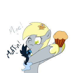 askseaponyluna:  Muffin! Featuring http://ask-princessderpy.tumblr.com/