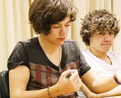  Your face is rude → Harry Styles 
