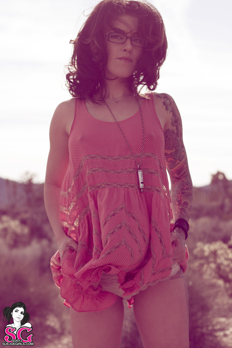 suicide&ndash;love:  OliviaBlack. 