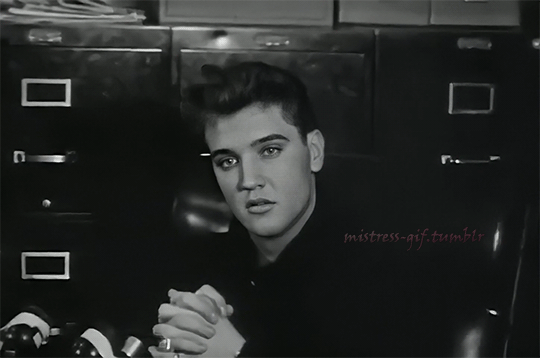 3e79d69e3d5a51bca5936fabe464be592e32cc6e.gifv