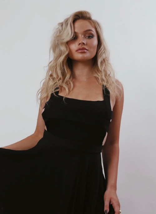 NATALIE ALYN LIND          Social Media