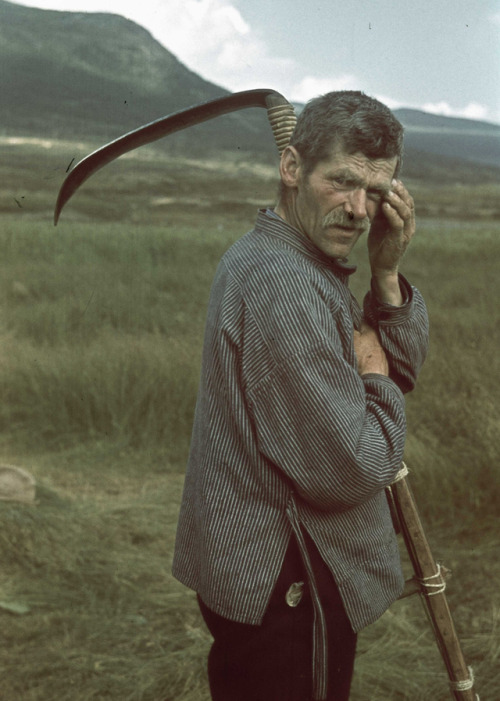 vintage-sweden:  Unknown man, 1939, Sweden. 