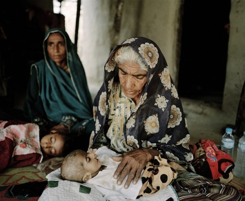 Mustafah Abdulaziz: Water Scarcity in Ethiopia and Pakistan (2013)Image 1: “Bringing the water