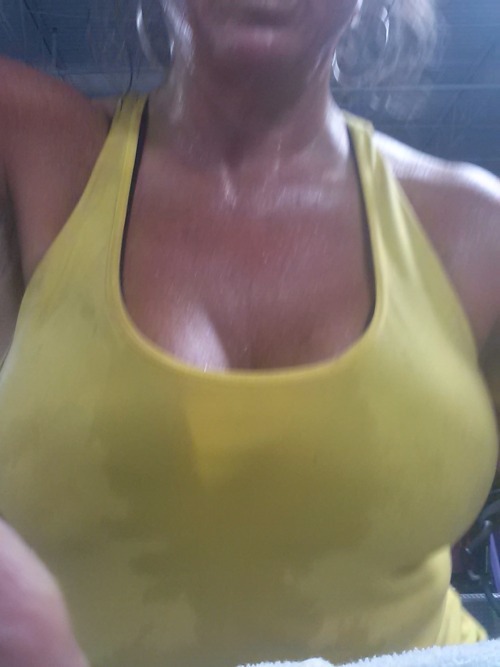 tylerstrouble:  Sweatin’ like a pig to look like a fox…