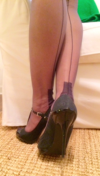 Porn photo seamsforfun:  I do love these shoes! 