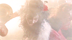 atsecondsight:Every Glee song ever ↳Thriller/Heads Will Roll