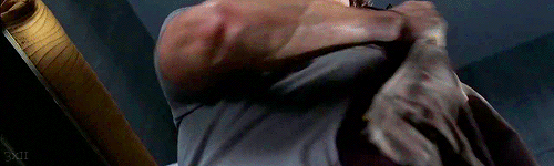 themegalosaurus:make me choose (6/?)sunflowerchester asked: sam’s arms/shoulders or sam’s abs?