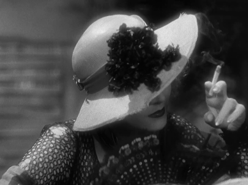 sesiondemadrugada: Blonde Venus (Josef von Sternberg, 1932).