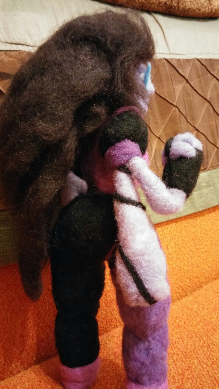 random-ferret:  I finally finished my needle felt plush doll of Sugilite from Steven