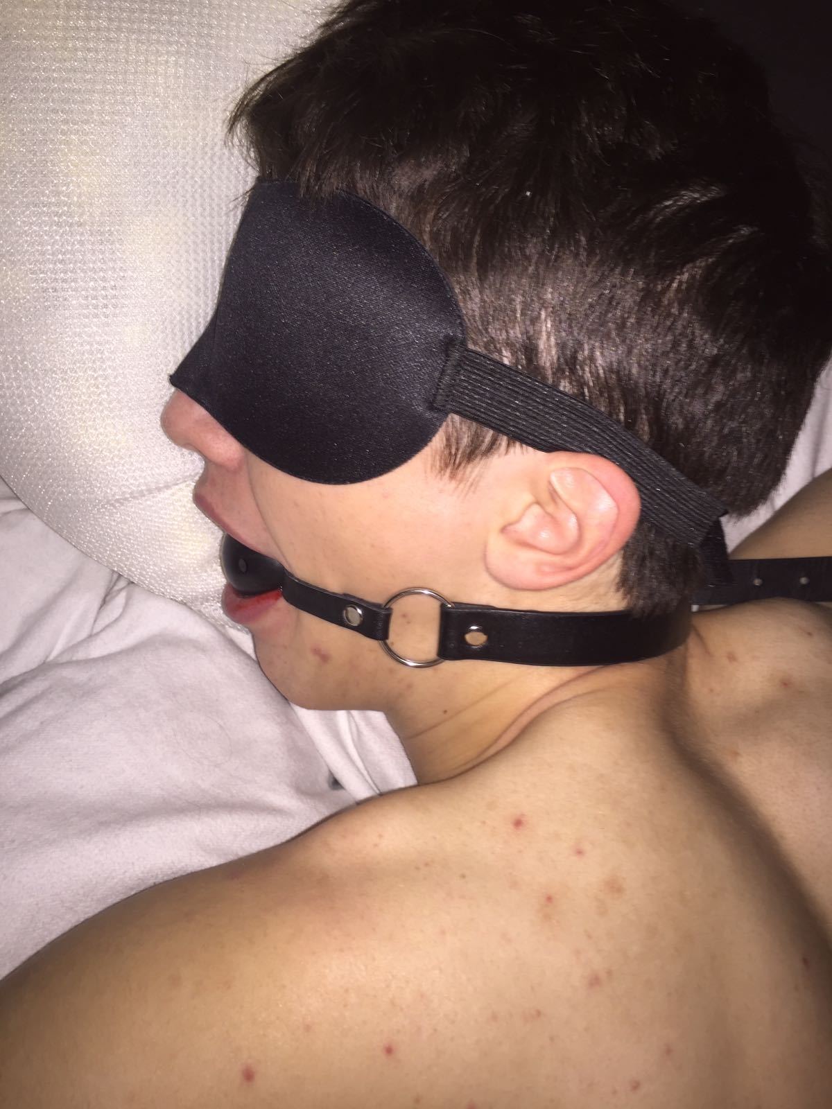 bibilapuree:  Thaught my boy that bad boys get tied down. Unfortunately he loved