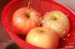 thecakebar:  Apple Pie baked *inside* real