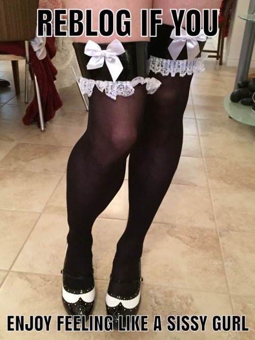 sissystacie2serve:tgirlinthemirror: chantal-sissy:  camts2003: I sure do Yes I do  This should get l