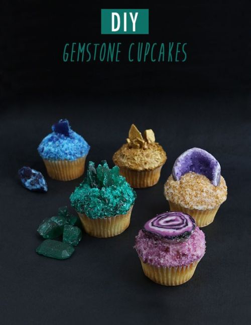 gorgeousgeology:How to guide: alanajonesmann.com/2015/01/diy-gemstone-cupcakes/#more-6932