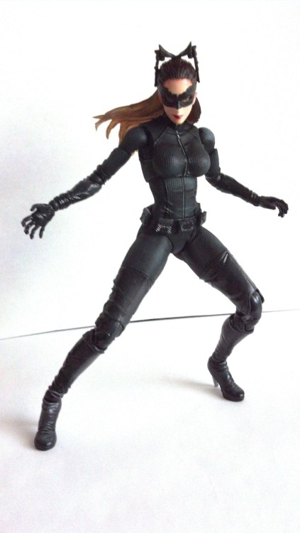 Toybox: Play-Arts Kai “The Dark Knight Rises” Catwoman. Wasn’t a big fan of the mo