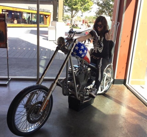 happykittyshop:  Motorcycle goals man 🏍 adult photos