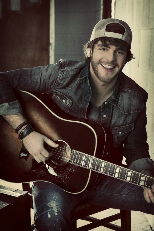 cutiewithakentuckycoozie: aims321: Thomas Rhett Husband.