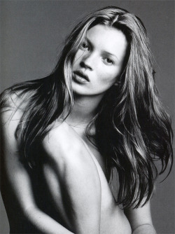 abigaildonaldson: Kate Moss by Michael Thompson