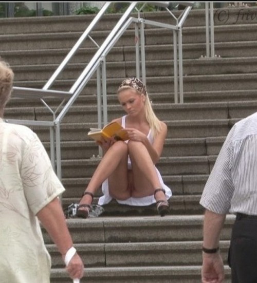 itssissysuzi:upskirt
