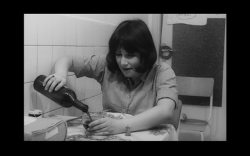 diaz-devan: civrema: Saute ma ville by Chantal Akerman, 1968.  WOW IS THIS NOT ME 