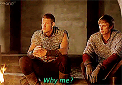 almaszahraghorilovesdollopheads:Awwwww even though gwaine is such a silly Arthur can’t laugh cos he’