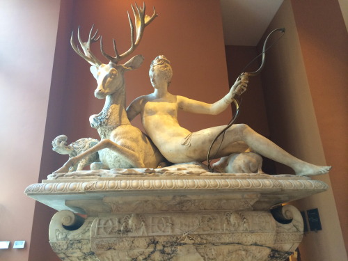camilla-macauley:Artemis, Le Louvres