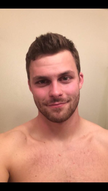 beardburnme:  mossyoctopus:  Happy for 6000 followers!   TJ Vorian     Cayute!