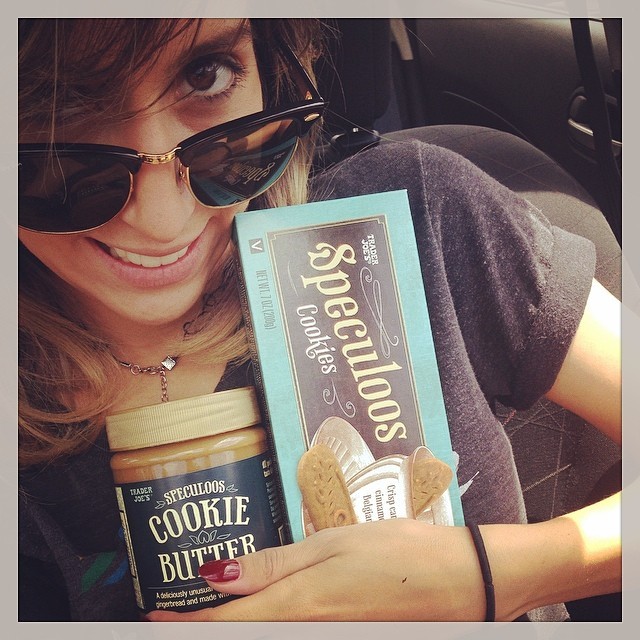 So @skindiamond said I should dip the cookie into the cookie butter&hellip; she&rsquo;s