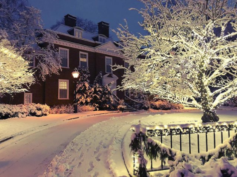 harvardbusinessschool:Happy first day of winter ❄️  : @smiletonik