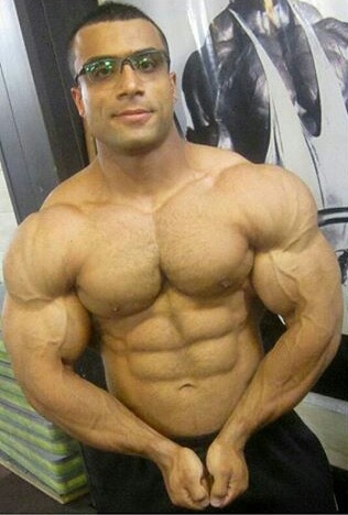 justmuscle77:  I love a hot nerd type. Pointing major north right now. Arash Eskandari is beautiful! 
