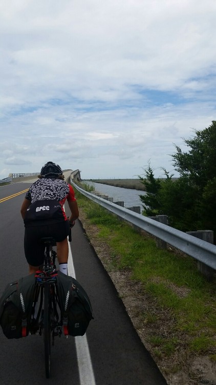 fatbiketravelers: Here we go again, I kinda wanna be more than friends!